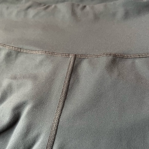 XL Old Navy Active Go Dry Black Fitted Activewear Stretch Pants Leggings X Large - Picture 8 of 10